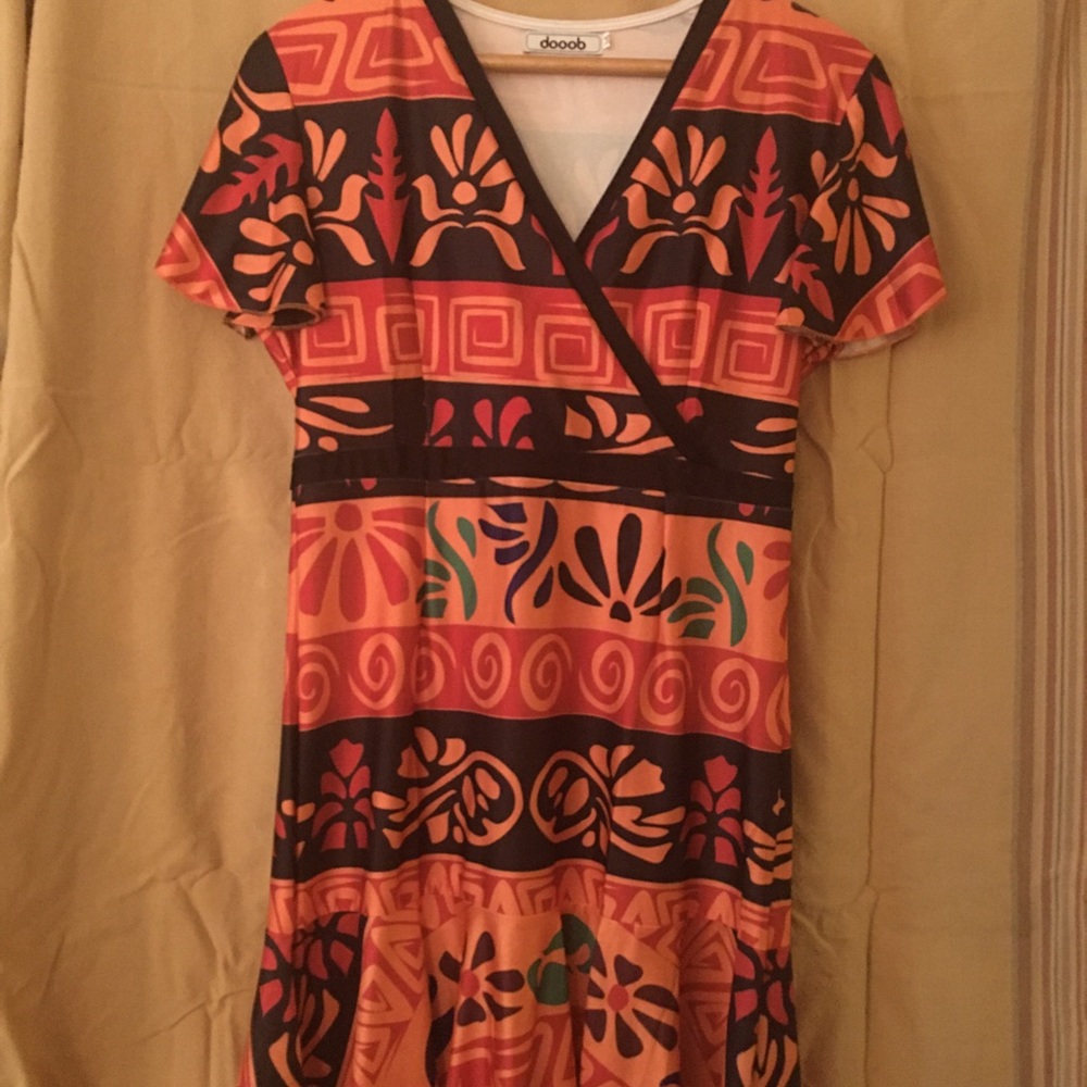 Flattering Vibrant Summer Dress-Medium